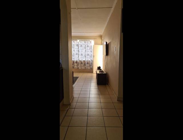 1.5 BEDROOM FLAT RENTED IN MORNINGSIDE